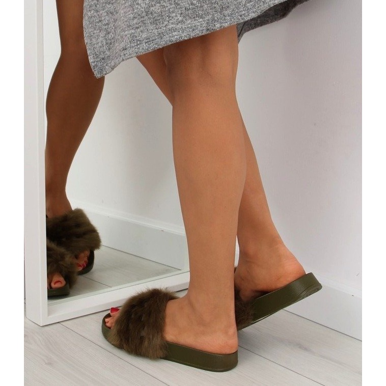 Zelené S37 zelené pantofle s kožíškem zelená 2