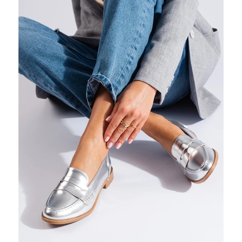 Dámské stříbrné mokasíny z ekokůže značky Shelovet stříbrný 2