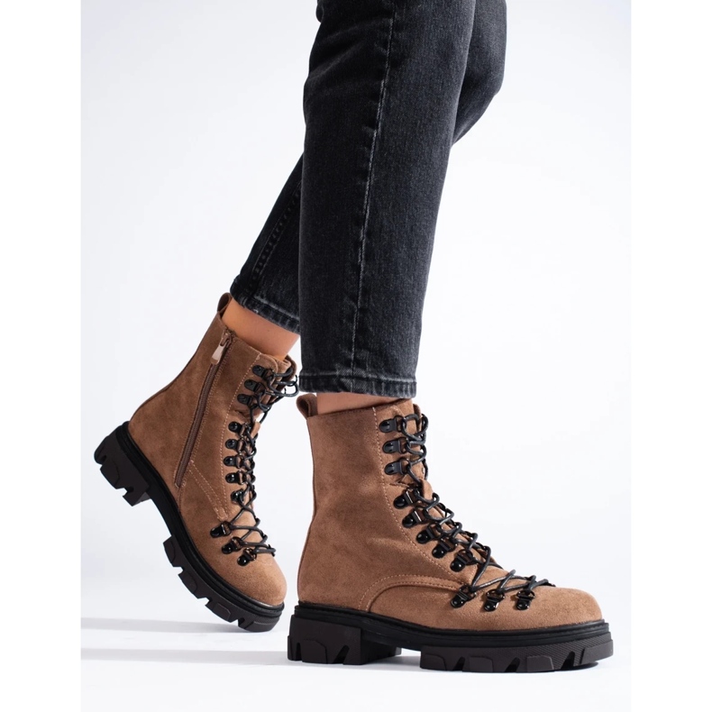 Vinceza Hnědé dělnické boty se semišovým vázáním od Vincezy béžový 2