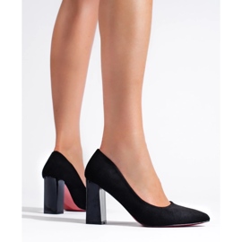 Černé dámské lodičky na sloupku černá 1