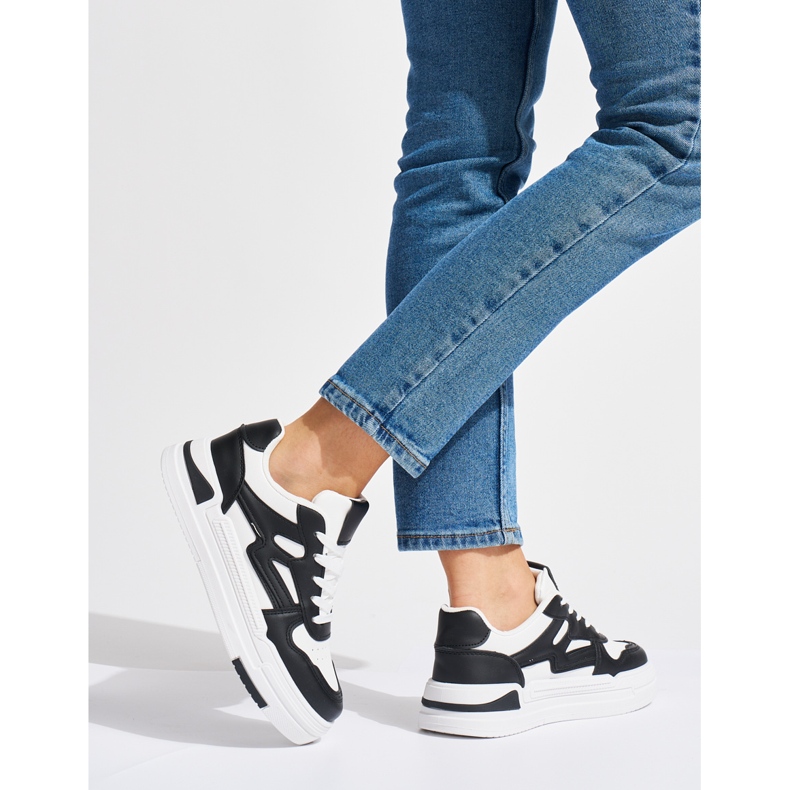 Černobílé tenisky na platformě černá 1