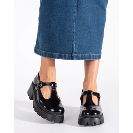 Dámské černé lakované boty na platformě černý 1