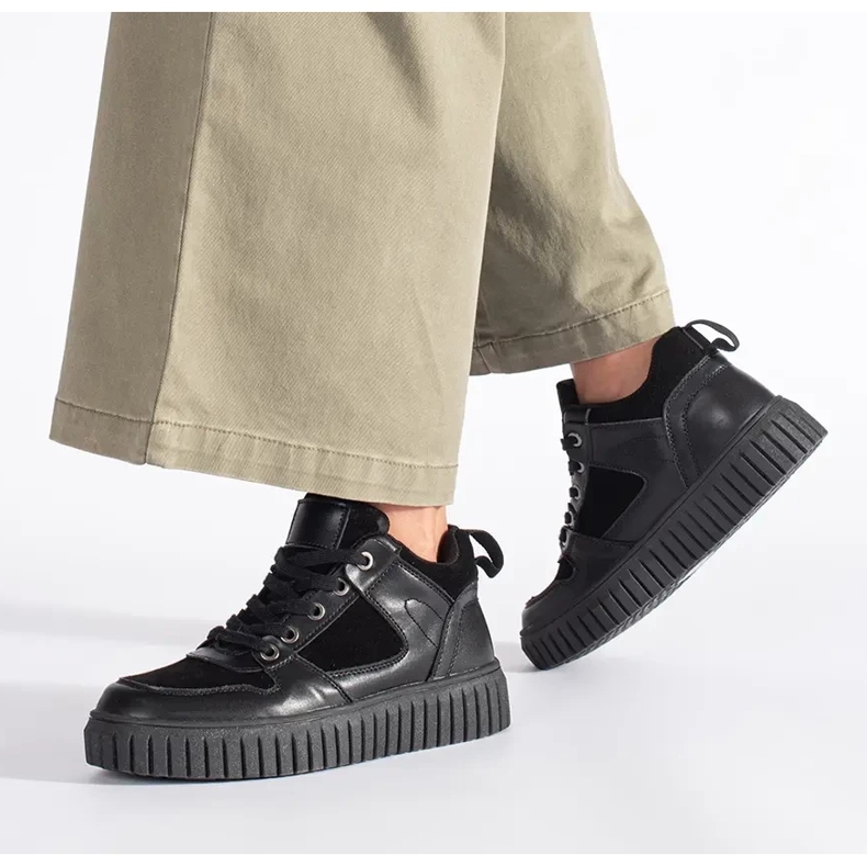 Černé vysoké dámské tenisky černý 2