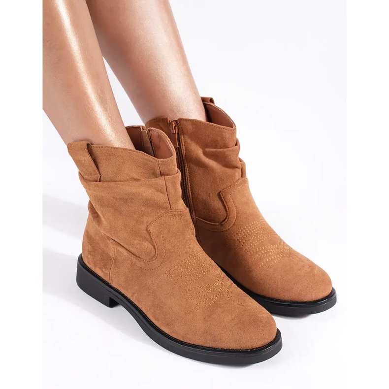 Dámské hnědé semišové kovbojské boty hnědý 2