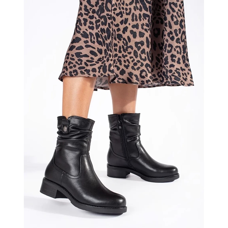 Černé kožené zateplené dámské kotníkové boty Sergio Leone černá 2