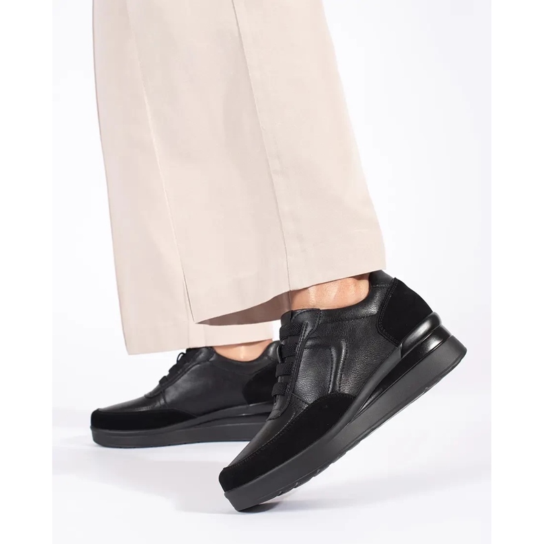 Černé kožené dámské boty na klínku značky Sergio Leone černá 2