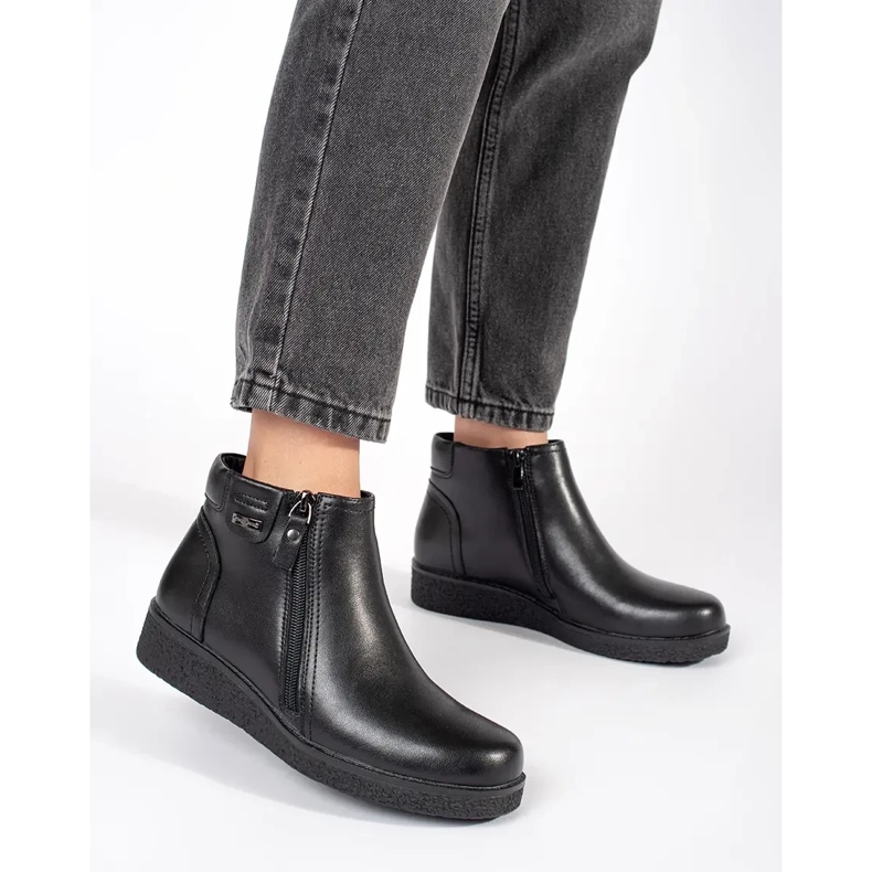 Černé kožené pohodlné zateplené boty Sergio Leone černá 2