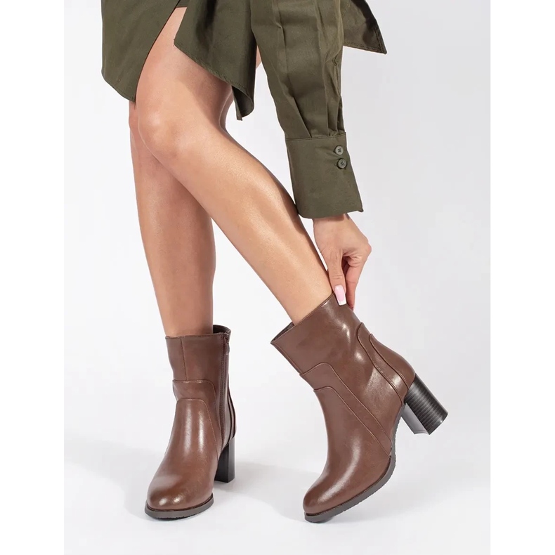 Hnědé kožené dámské kotníkové boty Sergio Leone hnědý 2