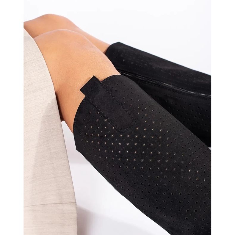 Prolamované černé semišové boty černý 1