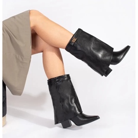 Černé elegantní dámské kotníkové boty na vysokém podpatku černá 2