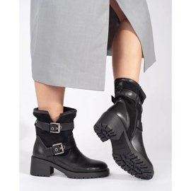 Černé dámské kotníkové boty na vysokém podpatku s přezkami černá 1