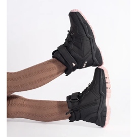 Černé zateplené dívčí kozačky černý 1