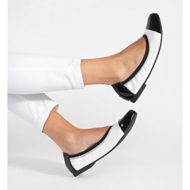 Goodin Černobílé elastické balerínky s gumičkou bílý 2