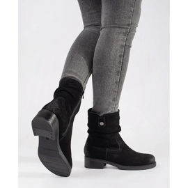 Černé kotníkové boty s nařaseným koženým svrškem Sergio Leone černá 1