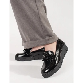Goodin Black Wedge Moccasins s ozdobou černý 2