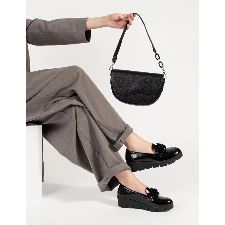 Goodin Black Wedge Moccasins s ozdobou černá 1