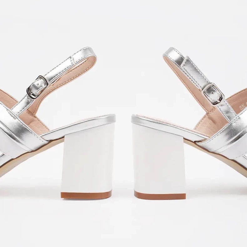 Kovové sandály na příspěvku Srebrne Sergio Leone stříbrný 1