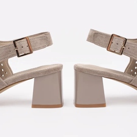 Goodin Béžové sandály na vysoké podpatky béžový 1