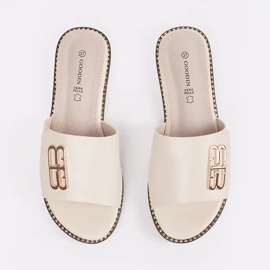 Goodin Light -Biige Women Claps na rovné podrážce s ozdobou béžový 2