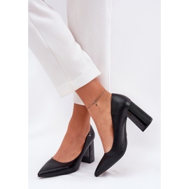 Elegantní čerpadla na černém příspěvku Vinceza 62220 černý 2