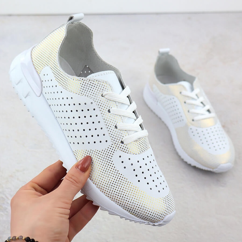Białe Artiker 56C1036 Openwork Leather Sports Shoes bílý 1