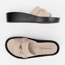 Goodin Béžové dámské klapky s řetězem béžový 2 Goodin Béžové dámské klapky s řetězem béžový 2