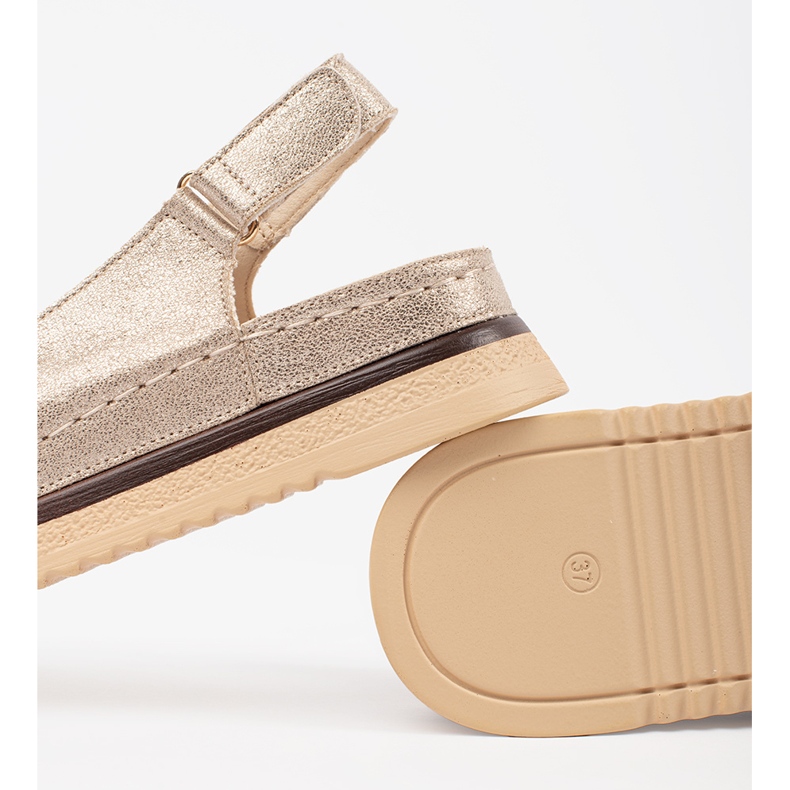 Goodin Zlaté sandály na platformě s špendlíkem zlatý 1 Goodin Zlaté sandály na platformě s špendlíkem zlatý 1