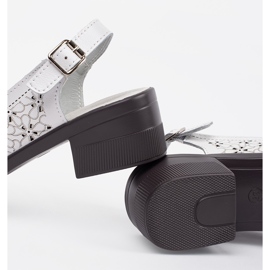 Goodin Bílé malované sandály s nízkým pokojem bílý 1