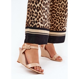 Malované dámské sandály pro nahé klíny béžový 2