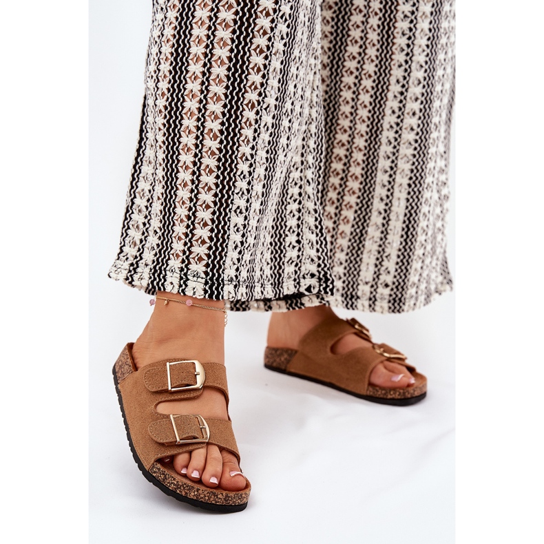 Dámské žabky na plošinu Cork se zlatými čepy velblouda hnědý 2