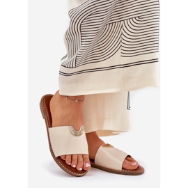 Dámské pantofle s ekologickou koženou s ozdobnými detaily béžové béžový 1