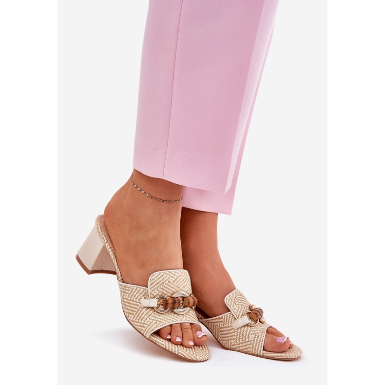 Dámské paty s béžovou dekorací béžový 1