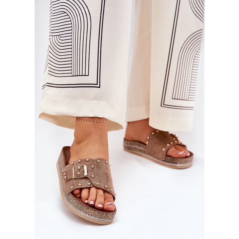 Dámské pantofle na platformě s čepy spony a khaki béžový 2