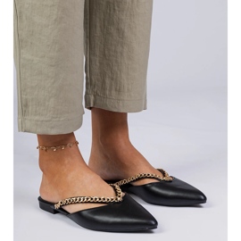 Černé elegantní překlopení zdobené řetězem černý 2