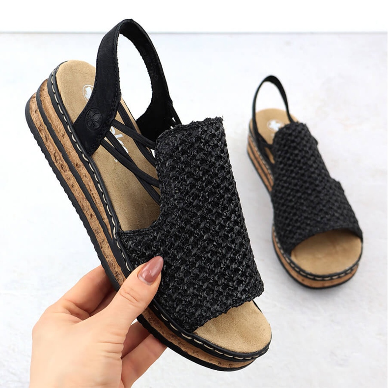 Dámské sandály na Wedgets Black Rieker 62941-00 černá 1