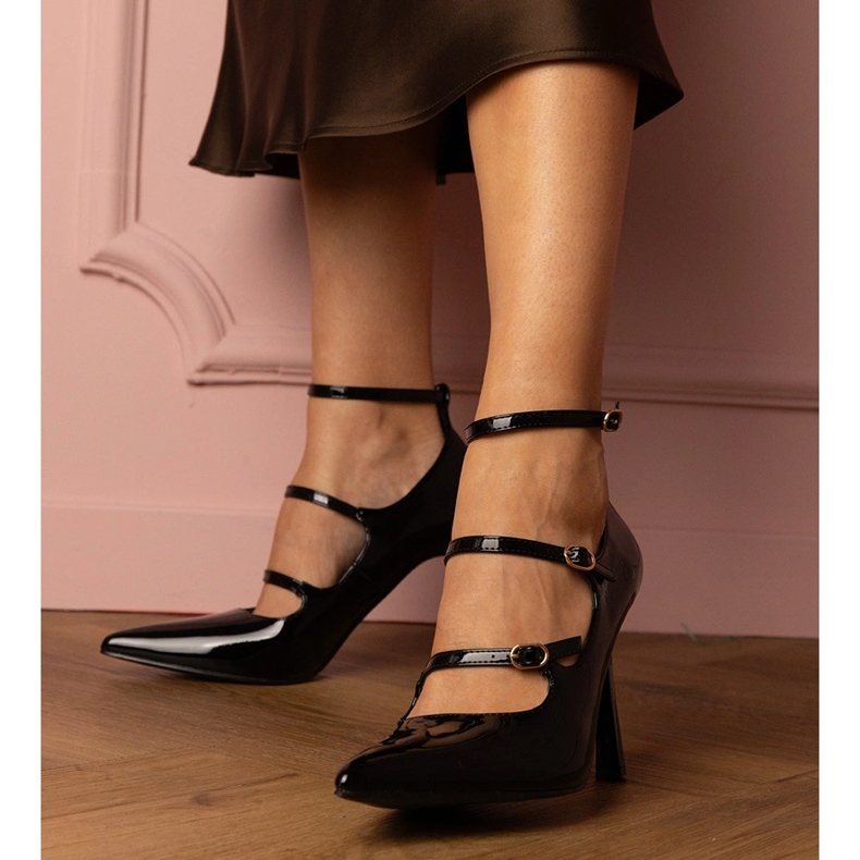 Černá čerpadla jsou vadná na špendlíku s sponami 1