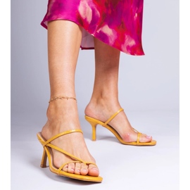 Žluté elegantní žabky na vysoké patě žlutá 1 Žluté elegantní žabky na vysoké patě žlutá 1