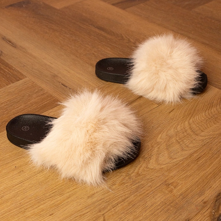 Béžové dětské žabky s kožešinou béžový 1 Béžové dětské žabky s kožešinou béžový 1