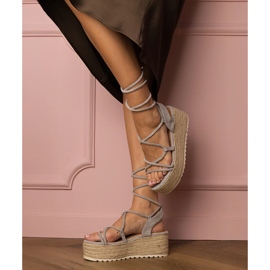 Šedé sandály Espadrilles na vysoké platformě šedá 2
