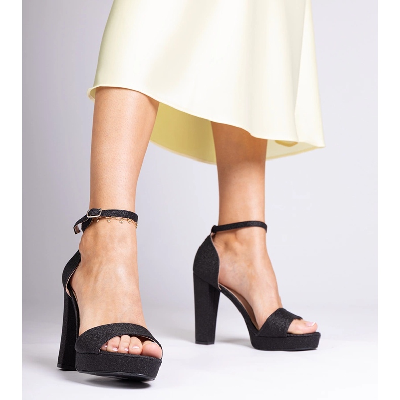 Sandály s vysokými třpytkami černé ženy černá 1