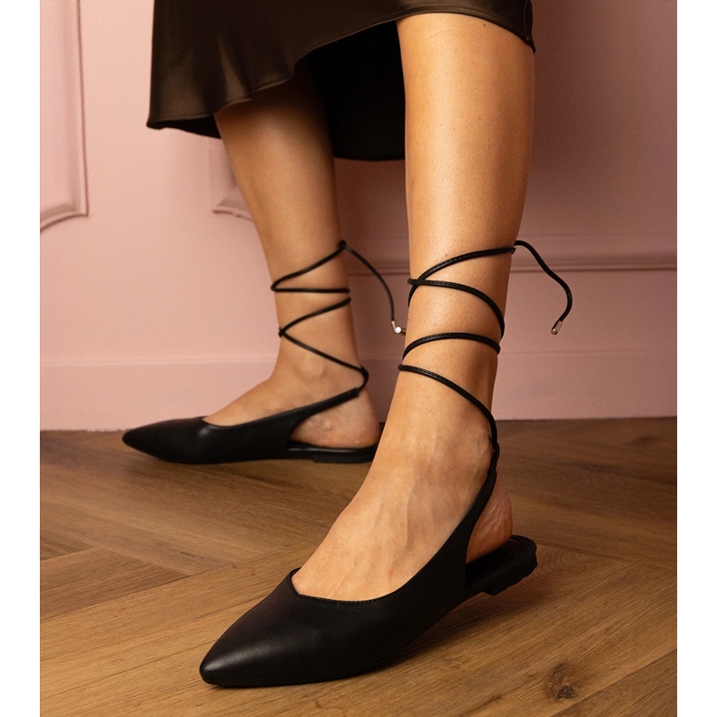 Černé ploché podpatky vyrobené z ekologického pokoje černá 2