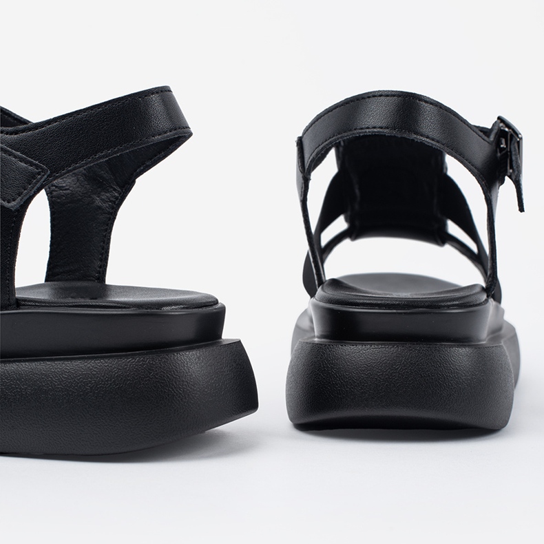 Goodin Černé kožené elegantní sandály na platformě černá 1