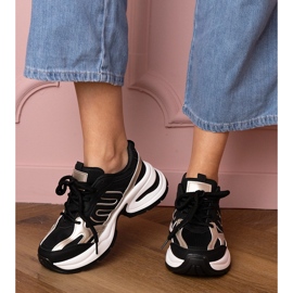 Černé sportovní tenisky na masivní podrážce černá 1