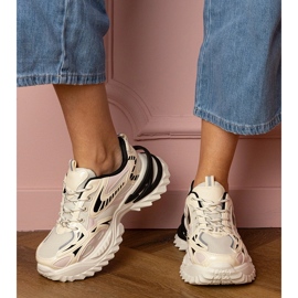 Béžové sportovní tenisky na stylové podrážce béžový 1