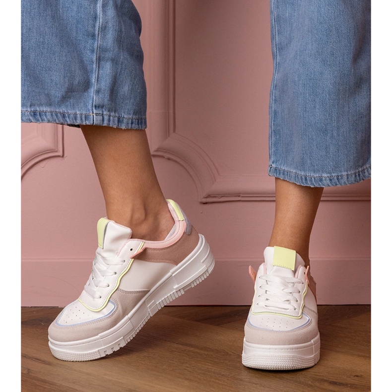 Bílé a šedé sportovní tenisky na PLATFOTM šedá 1