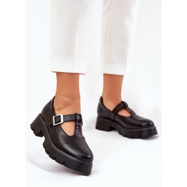 Dámská bota s přezkou na plošině a černé ploché podpatky černá 2