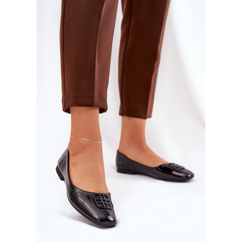 Malované elegantní dámské baleríny s dekorativní Vinceza 17377 černý detail černá 2 Malované elegantní dámské baleríny s dekorativní Vinceza 17377 černý detail černá 2