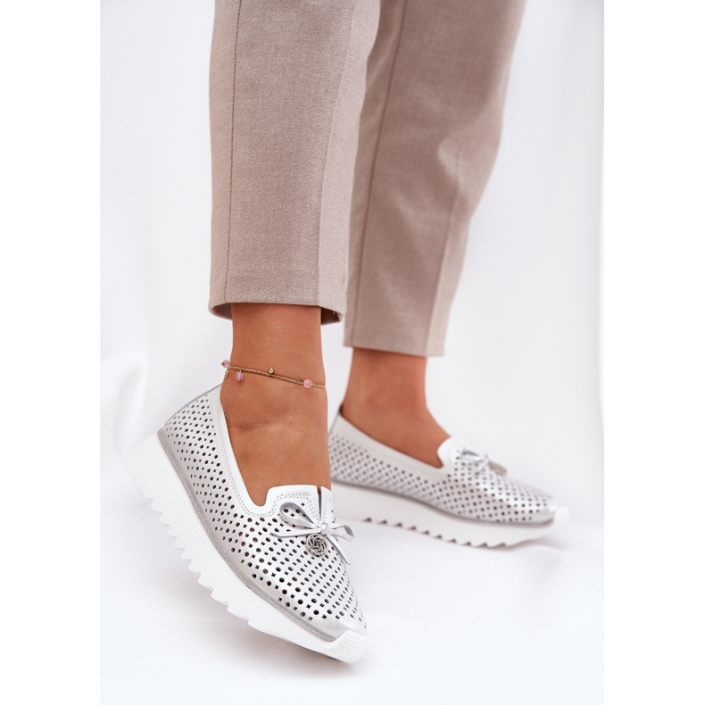 S.Barski Dámská obuv z kožená otevřená práce vyrobená z přírodní kůže LR51-631 stříbrný 2 S.Barski Dámská obuv z kožená otevřená práce vyrobená z přírodní kůže LR51-631 stříbrný 2