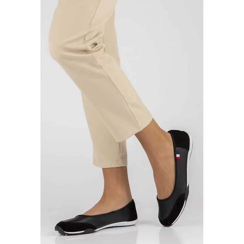 Filippo Kožené tenisky DP142/24 BK Černá perforovaná bílý 1