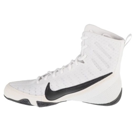 Boty Nike Machomai 3 HF7333-101 bílý 1